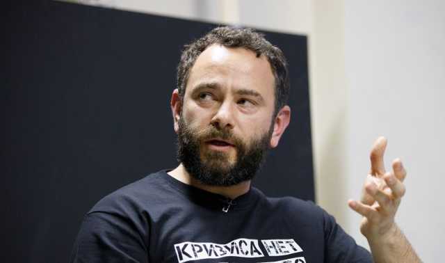 Зачем «лысый чурбан Шмыгаль» запретил въезд иностранцам в Украину — Дубинский