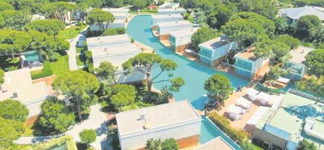 Отдых политиков: миллион за личный пляж и батлера