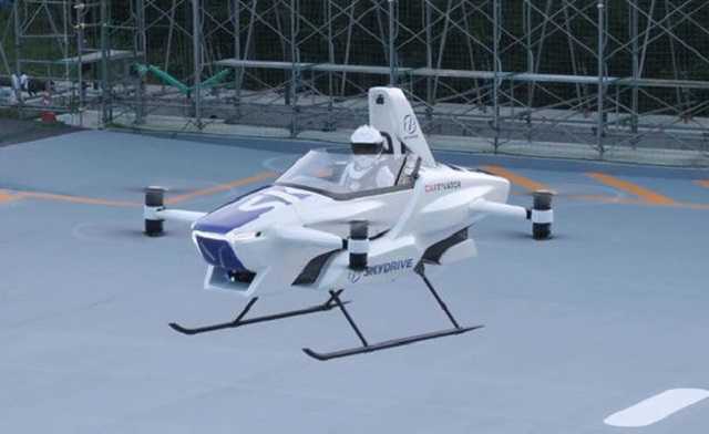 В Японии протестировали летающий автомобиль с человеком на борту