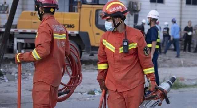 В Китае 17 человек погибли из-за обрушения ресторана