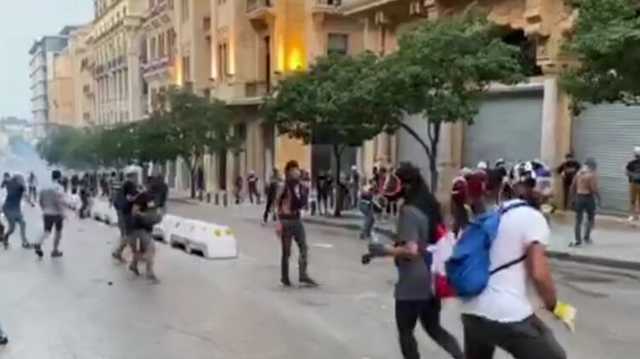 В Бейруте вспыхнули протесты против коррупции, полиция применила слезоточивый газ