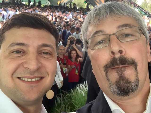 В июле министр культуры Ткаченко заработал почти в два раза больше Зеленского