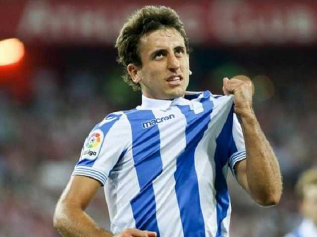 Двое игроков сборной Испании заразились коронавирусом перед матчем с Украиной