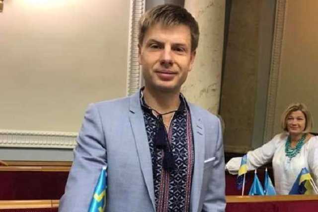 Офіс президента дав команду закрити телеканал “Прямий”, – Гончаренко