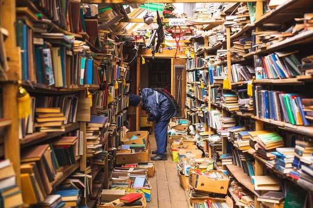 Защитники книжного рынка «Петровка» собрали 25 тысяч подписей под обращением к Зеленскому