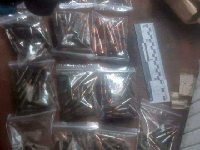 У пенсионерки в Киеве нашли схрон с патронами и гранатами