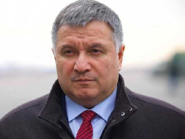 Кабмин могут отправить в отставку, чтобы сместить Авакова