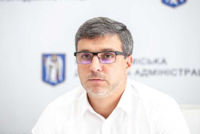 Заместитель КГГА Валентин Мондриевский выстроил “сетку” поборов с родителей учеников