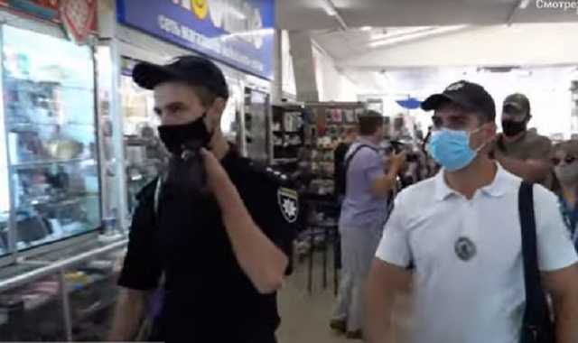 В Украине появились COVID-патрули полиции: что они будут делать?