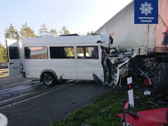 Смертельна ДТП на Київщині: кількість загиблих зросла до 6