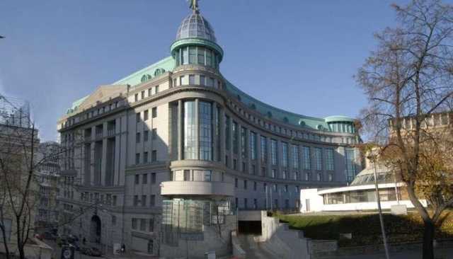 Фонд гарантирования начал выплаты вкладчикам банка “Аркада”