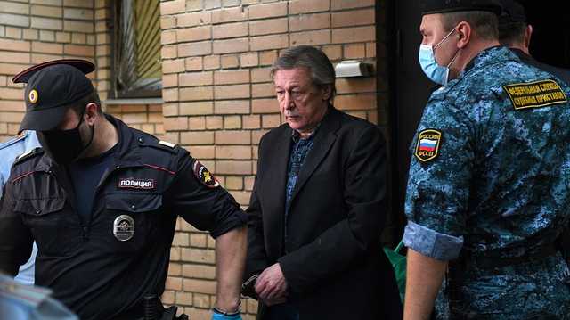 Раскрыто меню в СИЗО у Ефремова