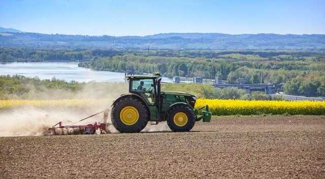Протестуют не только шахтеры: под Одессой фермеры перекроют дороги