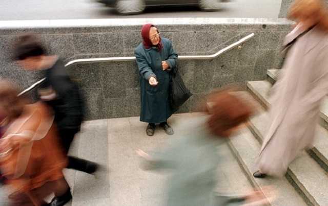 Бедность коснется почти половины украинцев