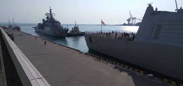 США вам не нравится? А колонией России нравилось быть?