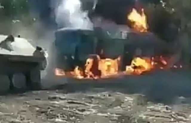 На навчаннях “Кавказ-2020” у Росії згорів артилерійський тягач “Медведь”