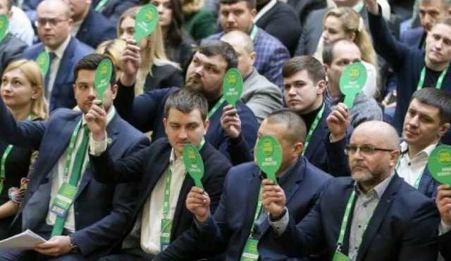 Советник Ермака призвал «серых и трусливых» «слуг» работать ртом на Зеленского