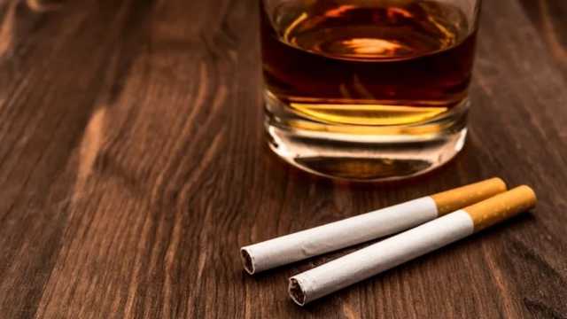 Акциз на алкоголь и сигареты повысят впервые с 2018 года