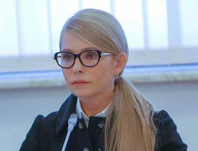 Тимошенко впервые после болезни приняла участие в партийном съезде