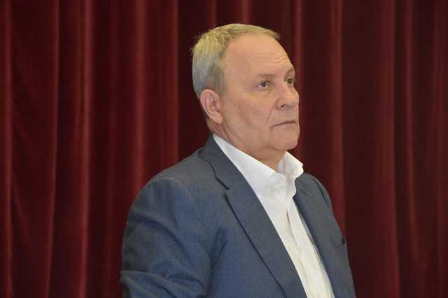 Голова Сумської облради продав за безцінь елітне авто