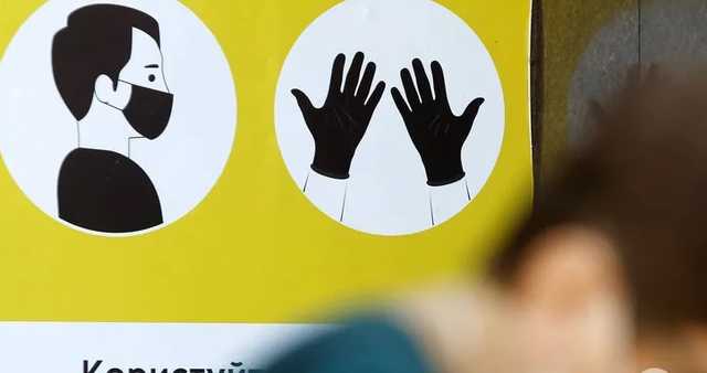 Известный волонтер предупредил украинцев о тяжелой зиме из-за халатности к COVID-19