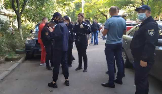 В Одессе зарезали девушку в аптеке: подозреваемый задержан