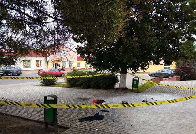 В Беларуси умер мужчина, который неделю назад поджег себя возле РОВД
