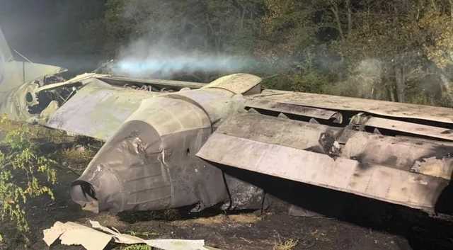 На место катастрофы Ан-26 приехали родные экипажа