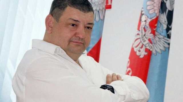 На окраине Горловки, в результате обстрела, горит несколько домов