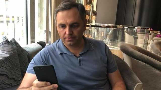 Суд обязал Офис генпрокурора начать расследование отмывания денег Порошенко