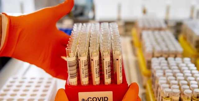 Врач из Израиля объяснил, почему вакцина не гарантирует победу над COVID-19