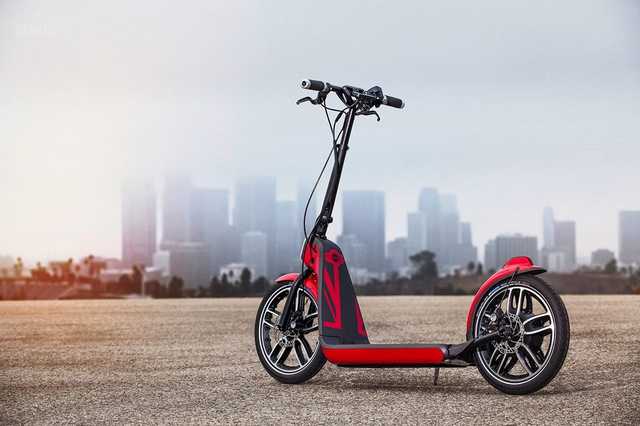 На чем в Украине можно ездить без водительских прав: полный список