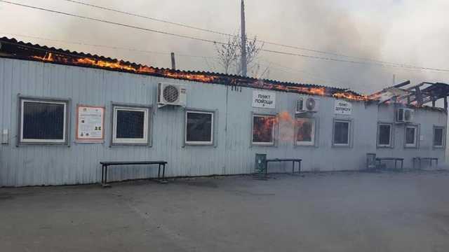 Как горит «Станица Луганская»: опубликованы фото