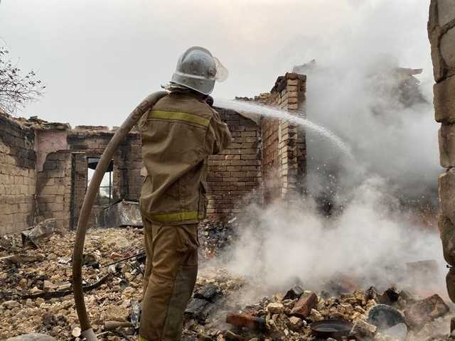 На Луганщині локалізували ще один осередок горіння: гасіння продовжується