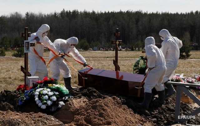 РФ приближается к новым абсолютным рекордам по COVID-19. Москва готовит 100%-ю самоизоляцию