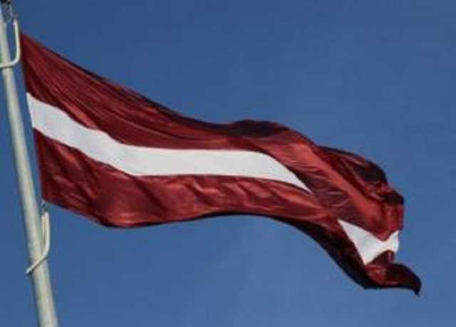 Латвия вводит обязательную анкету для желающих посетить страну