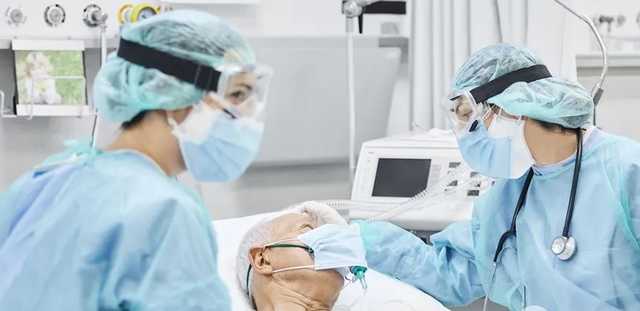 Минздрав показал загруженность больниц из-за COVID-19: в 4 областях занято более 70% коек