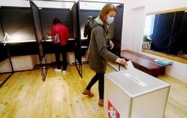 На виборах до литовського Сейму лідирує проукраїнська опозиція