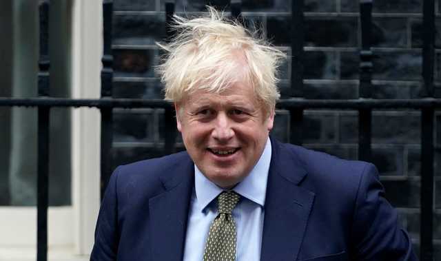 Джонсон объявил об ужесточении карантина в Великобритании