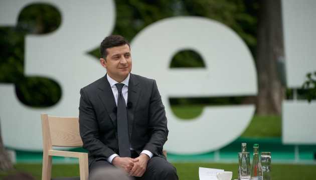 Президент потрапив в ідіотську ситуацію, бо оточив себе ідіотами