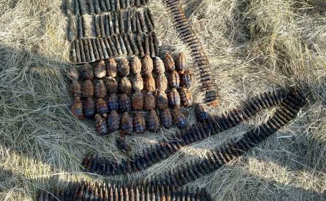 СБУ виявила на Луганщині два схрони з боєприпасами