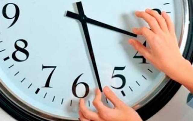 Перевод часов 2020: когда Украина перейдет на зимнее время