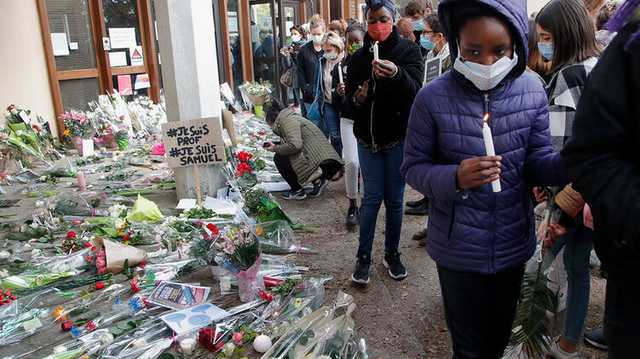 Обезглавивший учителя чеченский беженец не скрывал своих угроз. Он распространял их в Twitter