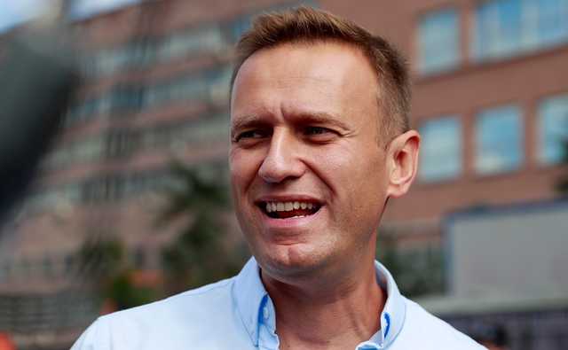 Навальний заявляє, що планує повернутися в Росію, попри перешкоджання Кремля