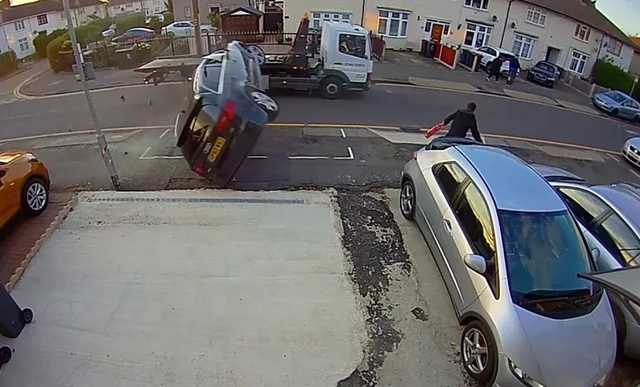 Крайне неудачный обгон эвакуатора попал на видео