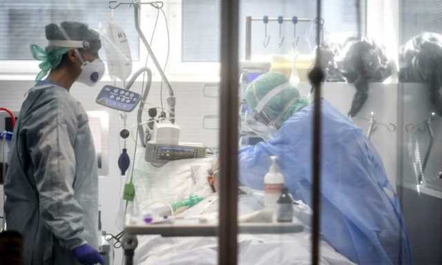 В двух областях Украины койки для лечения коронавируса заняты на 100% — Минздрав