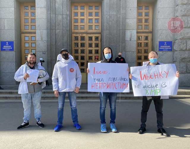 С уверенной схемой "распила" школьных бюджетов Вячеслав Ильенко снова идёт в депутаты