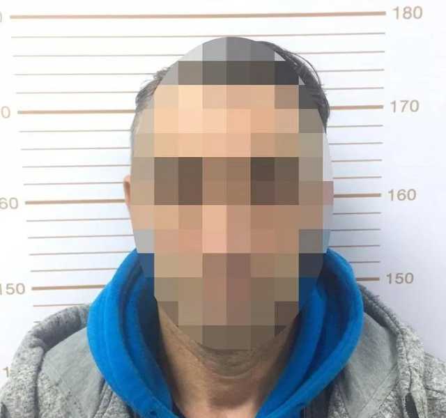 Суд избрал меру пресечения таксисту, изнасиловавшему главу юркомпании в Киеве