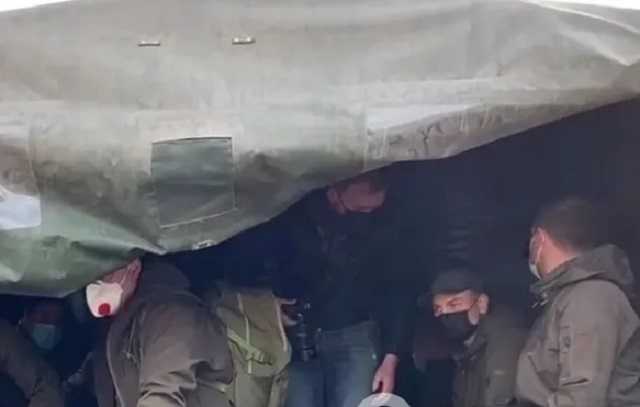 Для поездки "слуг" на Донбасс подготовили именную форму: это вызвало гнев украинцев