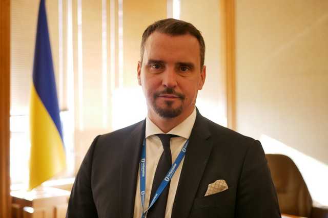 Зеленський відкликав Храмова з наглядової ради Ощадбанку, може призначити Абромавичуса